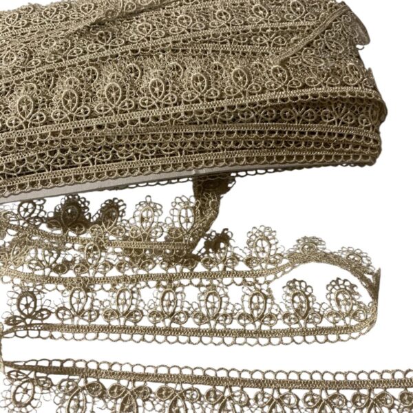 Art 1062Pizzo macramè cm 4 ordine minimo mt 15