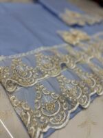 Art 1197 Coppia asciugamani celesti con pizzo oro - immagine 3