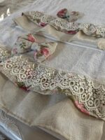 Art 1217 Coppia di asciugamani in spugna bianche - immagine 3