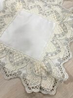 Art 1219 Tris centri in damasco seta bianco - immagine 3