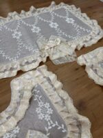 Art 1313 Tappeti crema con pizzo - immagine 4