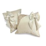 Art 1478 Cuscini avorio e oro