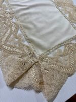 Art 1484 Runner avorio con pizzo crema - immagine 3